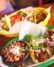ポル・ケ・ノはカラフルで本格的なメキシコ料理で人気