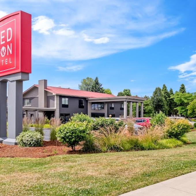 Photo of Red Lion Hotel Portland Airport